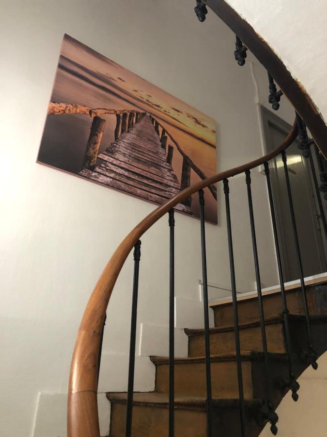 Les Demoiselles Hotel องเฟลอร์ ภายนอก รูปภาพ